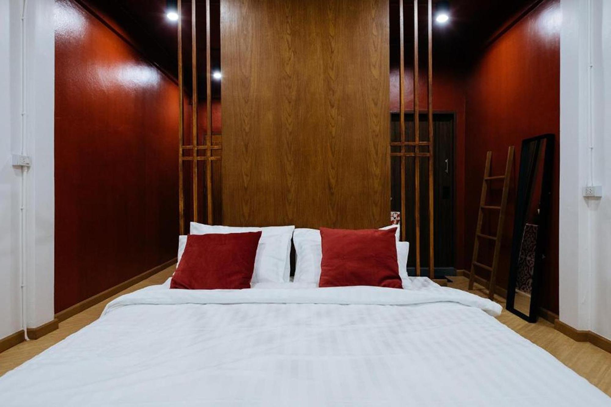 Bed and Breakfast Wander Wonder 八ww Бангкок Экстерьер фото